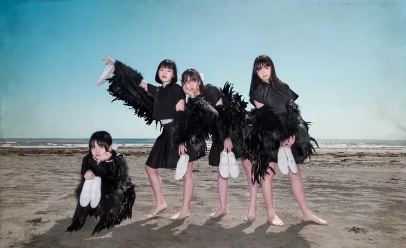 BELLRING Shoujo Heart Promotional Photo 2023