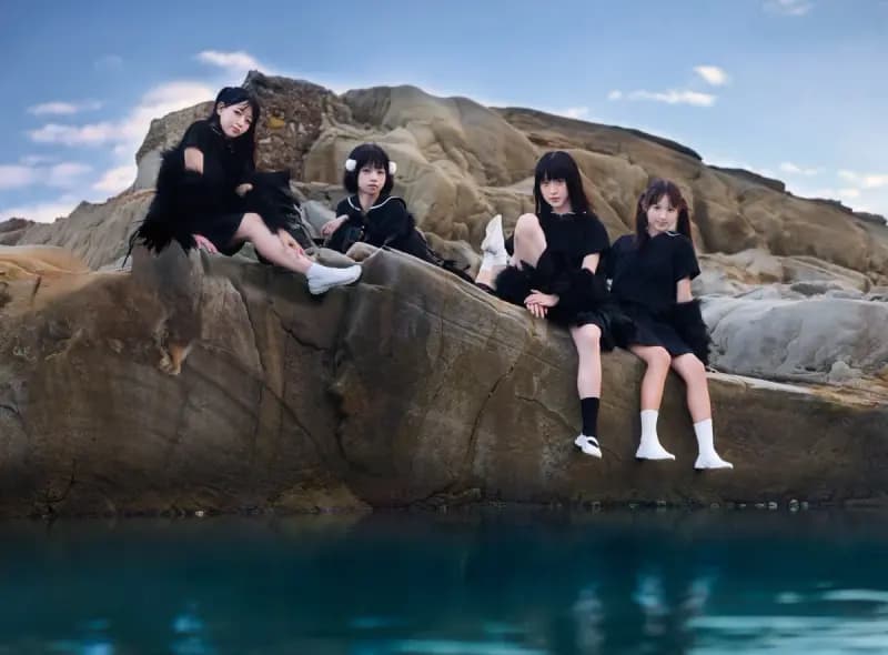 BELLRING Shoujo Heart Promotional Photo 2025