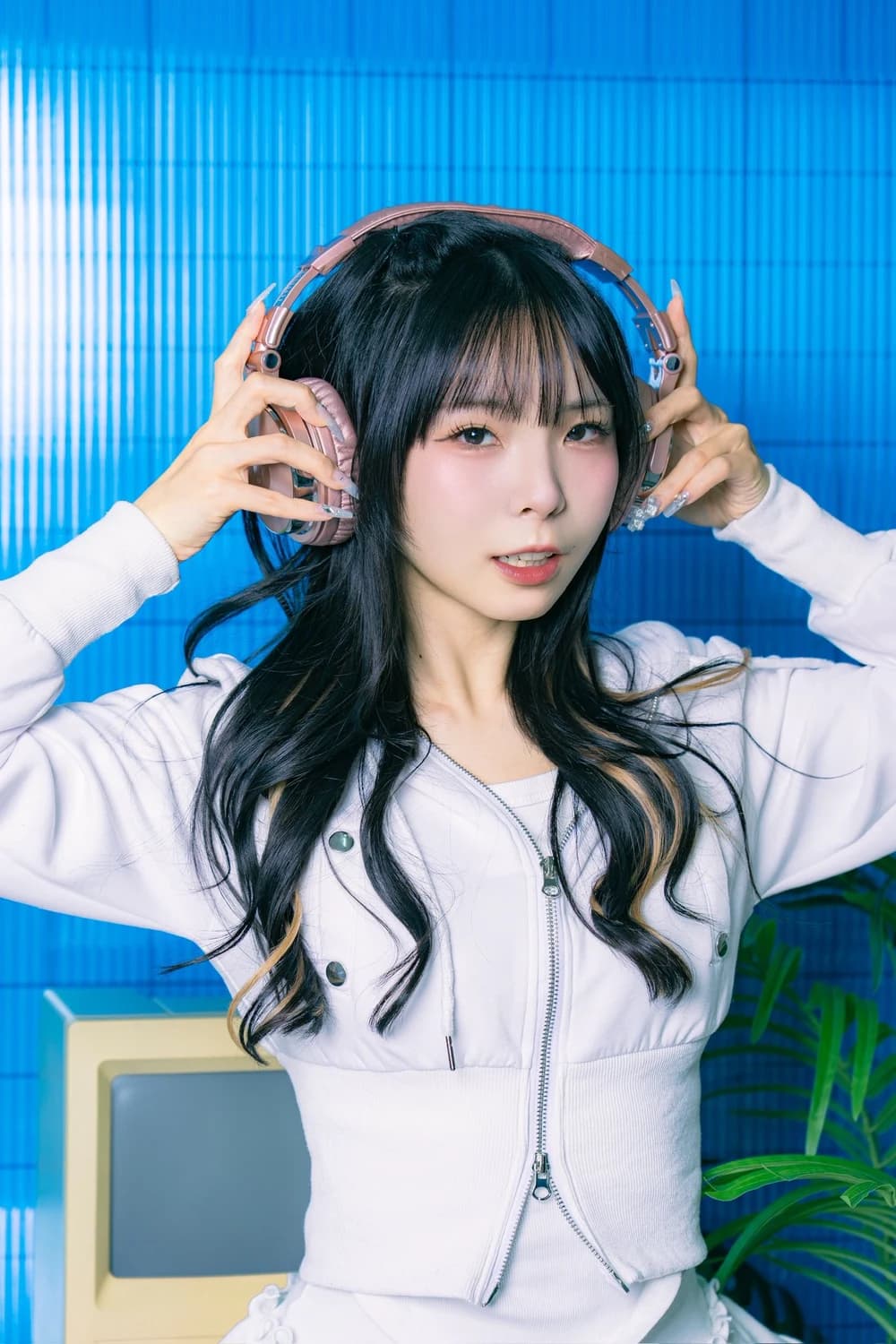Japanese idol Omou Cocoro as DJcocomelody promotional picture