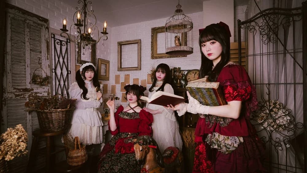 Gothic-inspired idol group Yubiningyou official duo picture (2025)